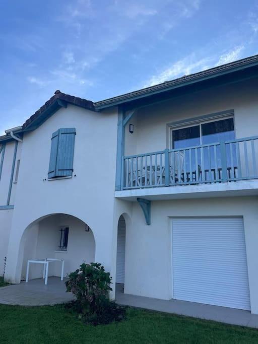 Appartement T3 Lumineux Tres Bien Equipe Avec Balcon Salies-de-Béarn Eksteriør billede