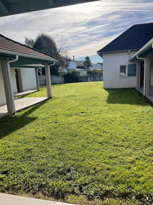 Appartement T3 Lumineux Tres Bien Equipe Avec Balcon Salies-de-Béarn Eksteriør billede